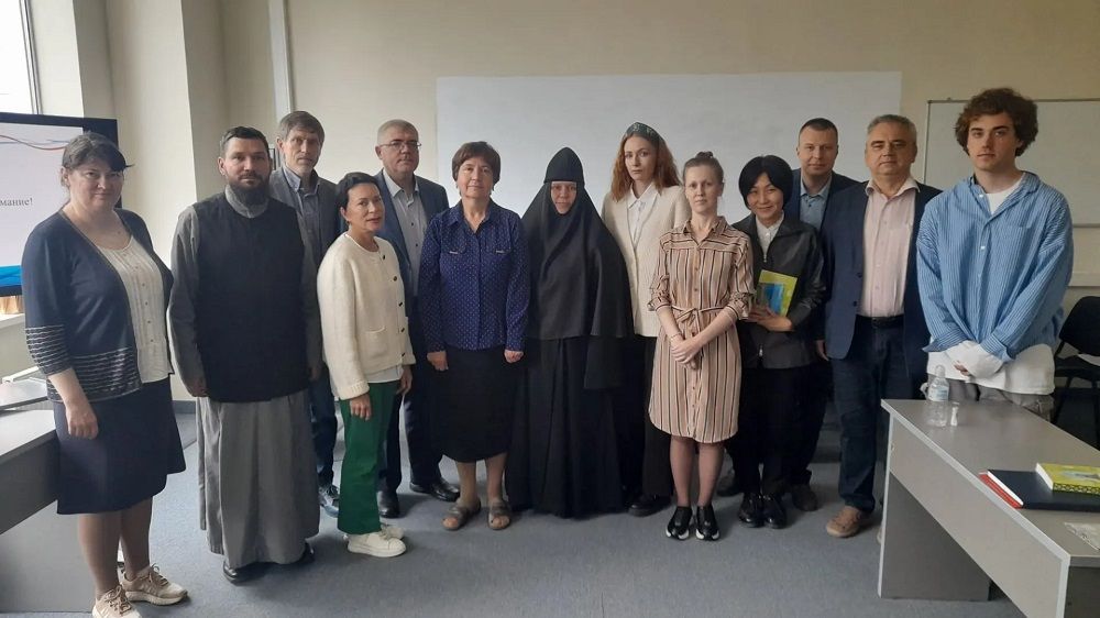 Итоговая аттестация на кафедре теологии ДВФУ: Выпускники подтвердили высокий уровень подготовки
